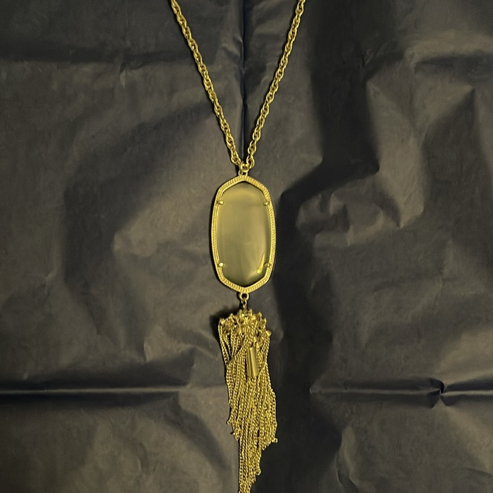 Jewelry - Picture 2 of 4